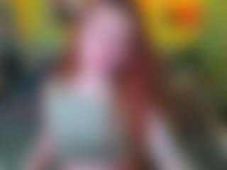 Live cam show with Elsiee - Red Hair College on live.xheat.ai