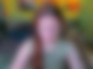 Live cam show with Elsiee - Oil on justonemore.cc
