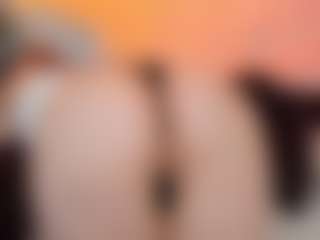 Live cam show with Elsiee - Red Hair Young Adult on Camsoda