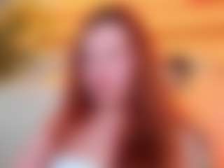 Live cam show with Elsiee - Bikini on Camsoda