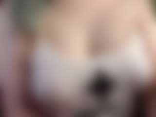 Live cam show with Eliz - Camel Toe on SquirtSoMuch