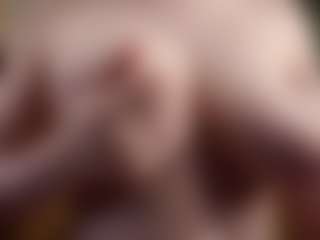 Live cam show with Eliz - Joi on CamClone