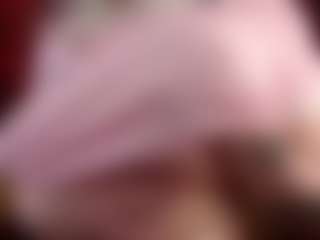 Live cam show with Eliz - Camel Toe on liverealitysex.com