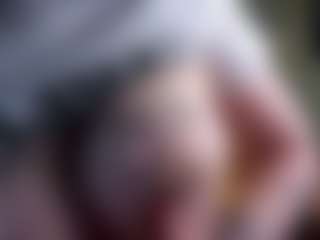 Live cam show with Eliz - Camel Toe on CamwithHer