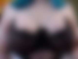 Live cam show with Eliz - HD Big Tits on SmokeAndPoke