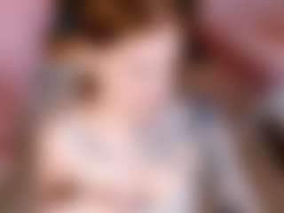 Live cam show with Ayla-Diaz - Facial Piercings on livesuperchat.net