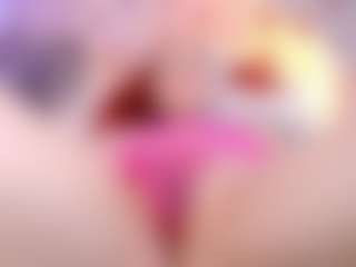 Live cam show with Ayla-Diaz - Normal on CamClone