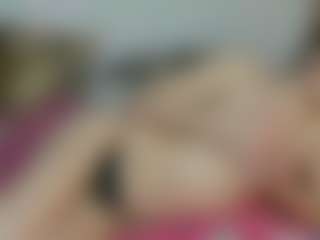 Live cam show with BellaSkyex - Thin on Soda Cam
