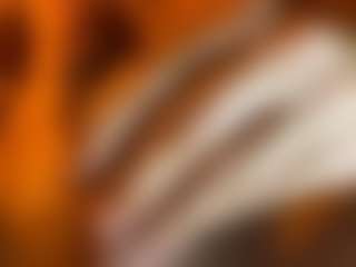 Live cam show with Idun00 - Orgasm on Dolls Live