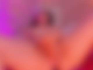 Live cam show with victoriabecker - Striptease MILF on dropp.cam