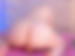 Live cam show with victoriabecker - Mature on Uber Horny