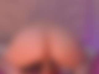 Live cam show with victoriabecker - Colombia MILF on Soda Cam