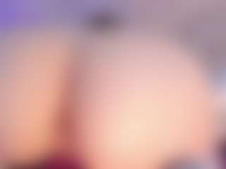 Live cam show with victoriabecker - Colombia MILF on StripNow