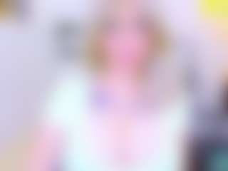 Live cam show with xExpensiveCandyx - Dirty Talk on AdultVida.com