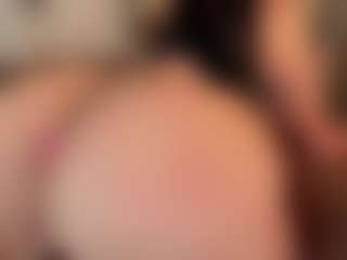 Live cam show with ZULEYKA SANTIAGO - Snowbunny on Camsoda Late Night