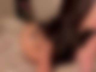 Live cam show with ZULEYKA SANTIAGO - Shaved Pussy on Camsoda