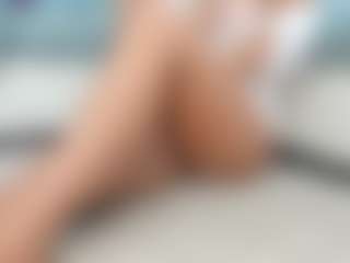 Live cam show with Kokethaa - Living Room on Chatstar