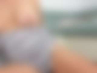 Live cam show with Kokethaa - Blue Eyes on CamwithHer