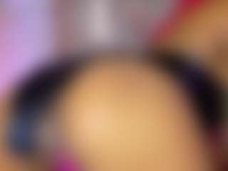 Live cam show with Maadiisson021 - Green Eyes on SquirtSoMuch