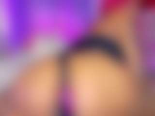 Live cam show with Maadiisson021 - Red Hair Young Adult on Mixed Magazine Live