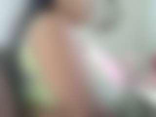 Live cam show with MadamG - Mobile on Stripli.com
