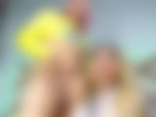 sexycouplebitches's Live Sex Cam Show