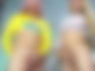 Live cam show with sexycouplebitches - Romanian on StripNow | colombia