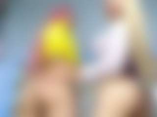 Live cam show with sexycouplebitches - HD on Camsoda