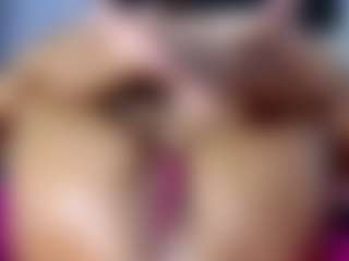 Live cam show with abby-pratt - Fingers on Camsoda