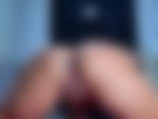 Live cam show with abby-pratt - Fingers on Camsoda