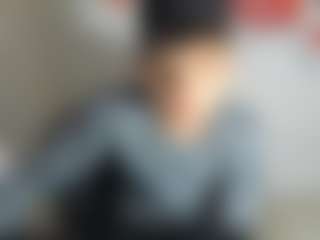 andyloverhuge's Live Sex Cam Show