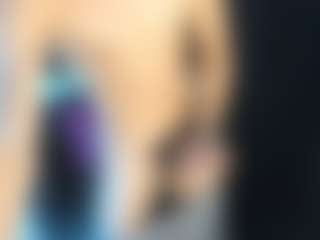 andyloverhuge's Live Sex Cam Show