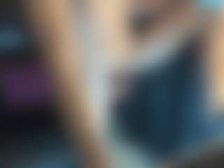 andyloverhuge's Live Sex Cam Show