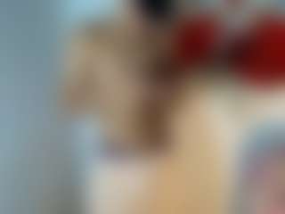 andyloverhuge's Live Sex Cam Show