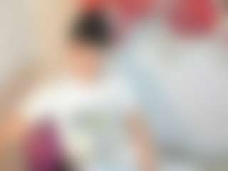 andyloverhuge's Live Sex Cam Show