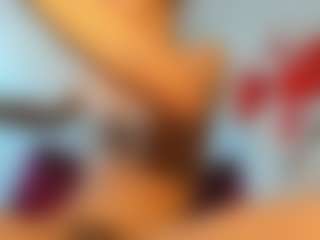 Live cam show with andyloverhuge - Handjob on Camiplay Live