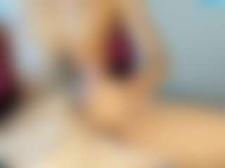 andyloverhuge's Live Sex Cam Show