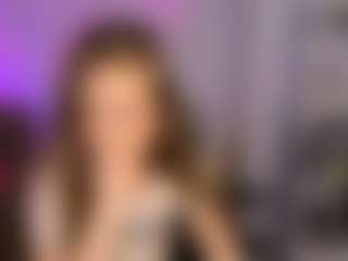 Live cam show with rebecca-smile - College Curvy on Dolls Live