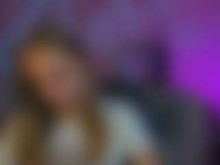 Live cam show with rebecca-smile - Flashing on Camsoda