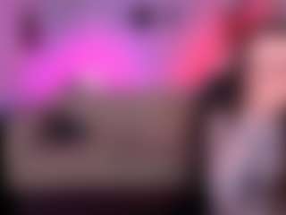 Live cam show with rebecca-smile - Shaved Pussy on Camsoda