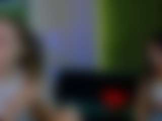 Live cam show with rebecca-smile - Spank on TottyGirls