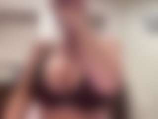 AlexiaTripp's Live Sex Cam Show
