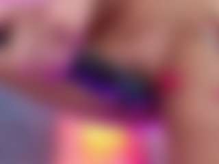 Live cam show with LiaTeylor - Control on fapnchat