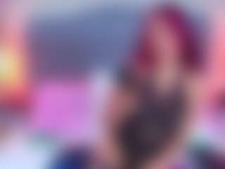 Live cam show with LiaTeylor - Cute on madthumbs