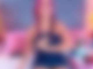 Live cam show with LiaTeylor - Skinny on Porn Luv
