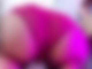 Эротическое вебкам-шоу LiaTeylor в прямом эфире