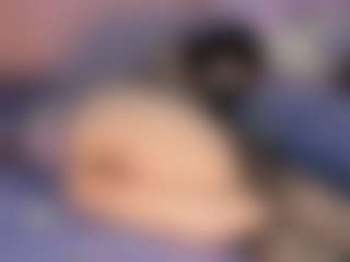 Live cam show with Maddy Jhonsson - Oil on Mixed Magazine Live