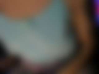 Live cam show with Maddy Jhonsson - Moaning on liverealitysex.com