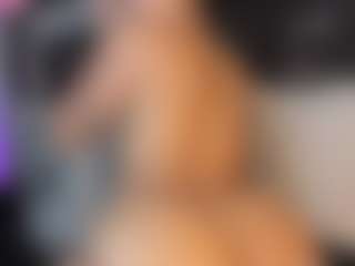 Live cam show with Nayla Grey - Striptease Young Adult on Lustler