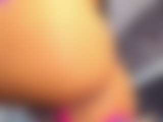 Live cam show with Nayla Grey - Pornstar Skinny on AdultVida.com